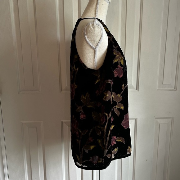 MAX STUDIO Women Sleeveless Blouse, Lined, Rayon and Velvet, Pink, Black… - Picture 3 of 6